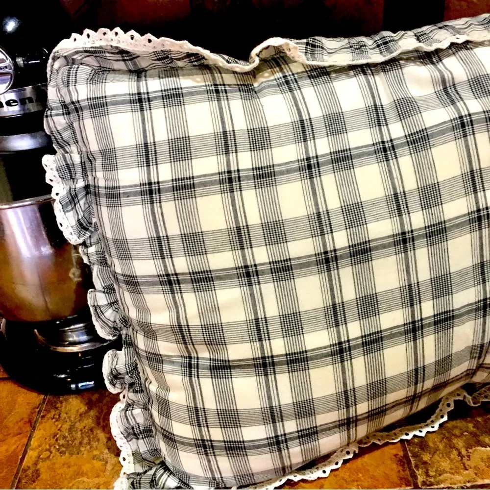 Farmhouse pillow decor ruffle window pane print cover cottage plaid ric …